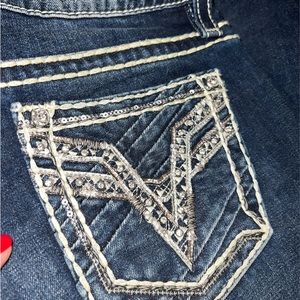 - VIGOSS Jeans